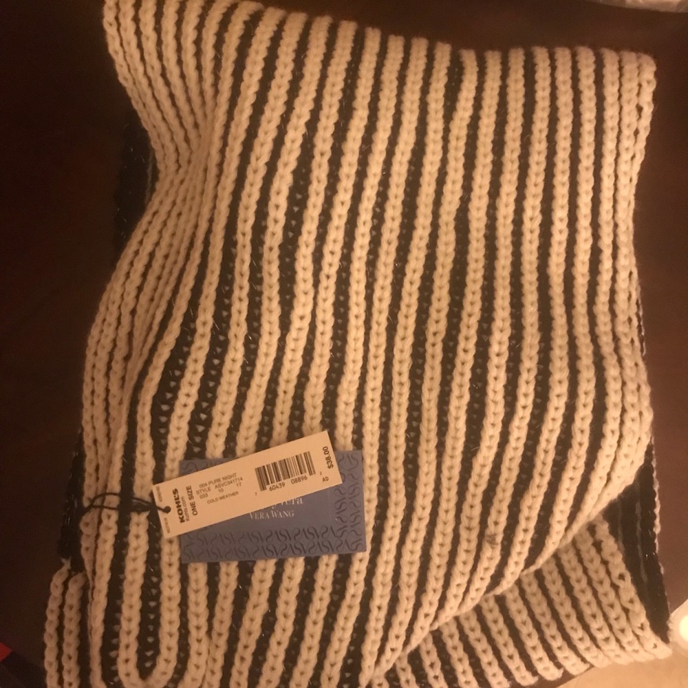 Vera wang infinity scarf